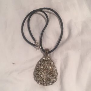 Premier design necklace